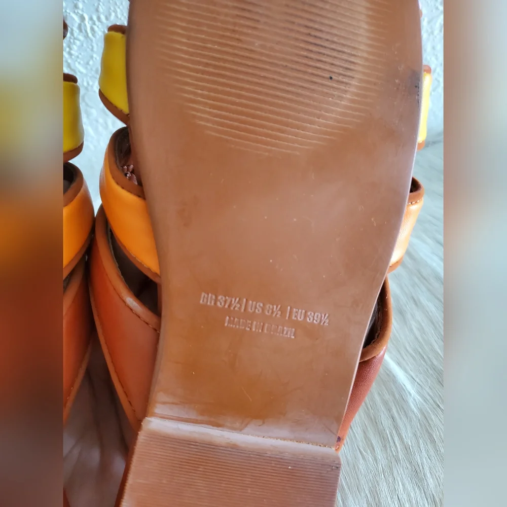 Farm Rio Sandals Sz 8.5 Rainbow Beaded Mule Tan Multicolor Vegan Leather $240 - Picture 8 of 9